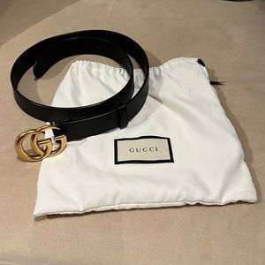 Gucci Double G buckle leather belt